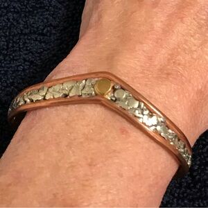Tri metal chevron shaped bangle